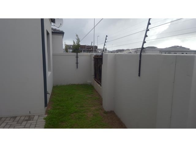 To Let 3 Bedroom Property for Rent in Parklands North Western Cape